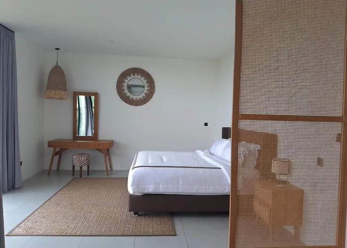 Kammara 4 - Lila Canggu